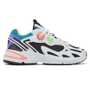 Adidas Astir Sneakers